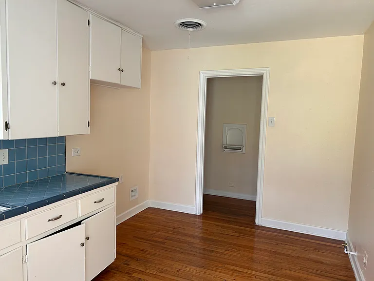 131 Bent St — Photo 7