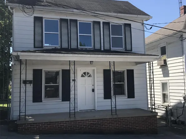 312 Liberty St, Martinsburg, WV 25404