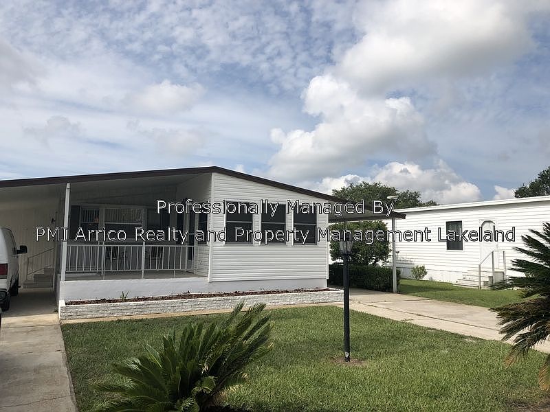 1st image of 158 Caloosa Lake Cir S