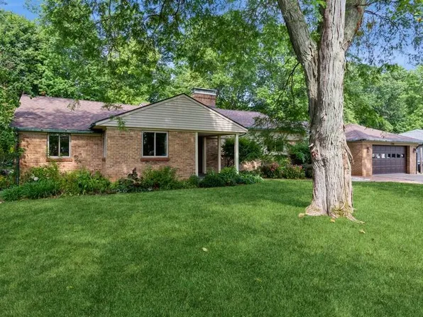 2206 Morton Ave, Saint Joseph, MI 49085