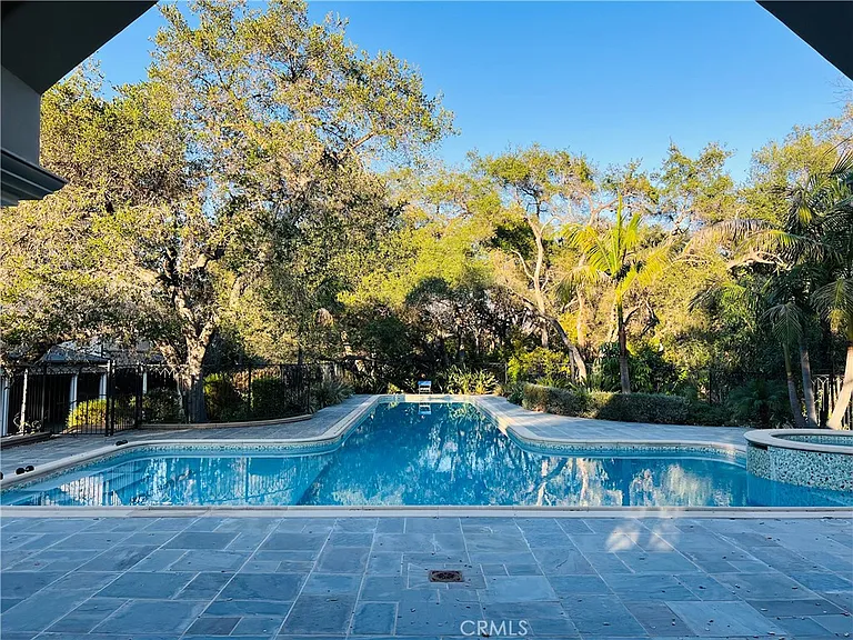 4110 Woodleigh Ln — Photo 25