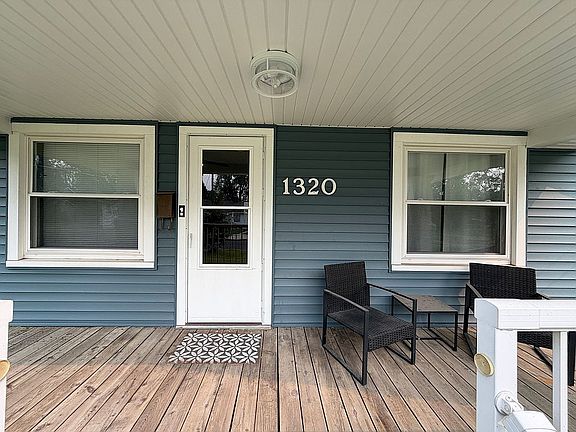 4th image of 1320 E Beardsley Ave