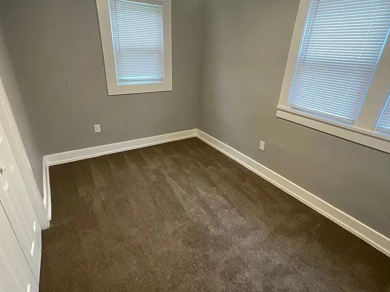 705 N Lincoln St — Photo 10
