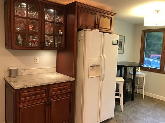 Glassware storage by fridge