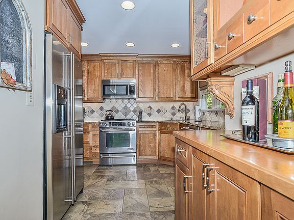 4th image of 5281 Ellicott Dr