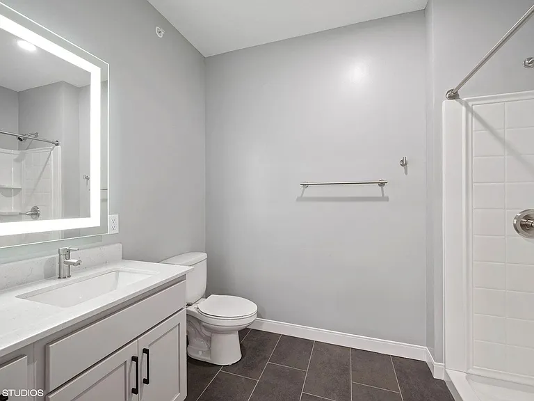 Lago Apartments — Photo 168