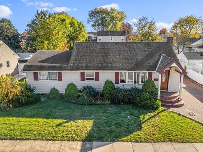 22 Indiana Street, Hicksville, NY, 11801