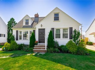 1540 Longwood Dr, Mayfield Heights, OH