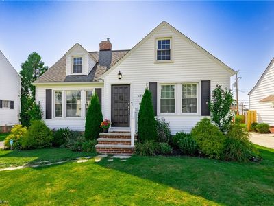 1540 Longwood Dr, Mayfield Heights, OH, 44124