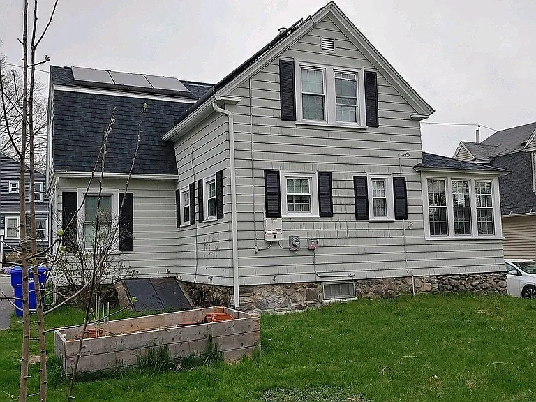 15 Roosevelt St — Photo 11