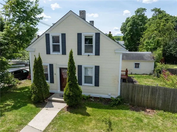 194 Waterman Ave, North Providence, RI 02911