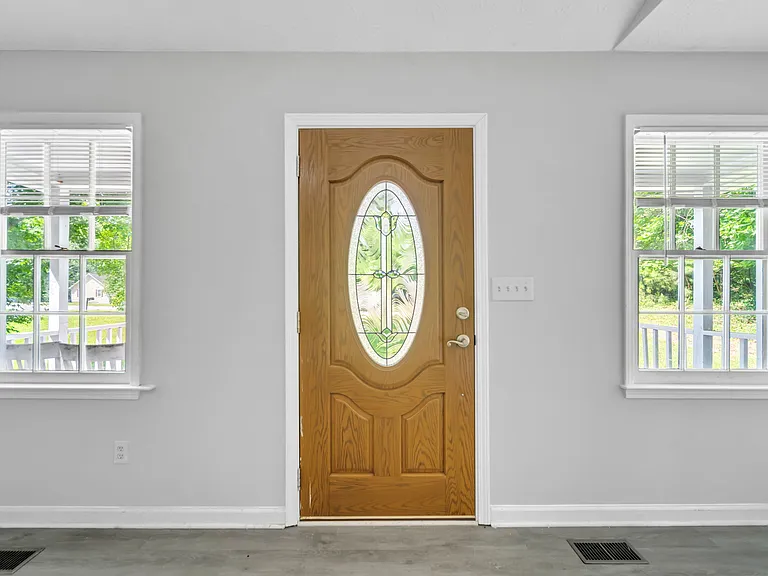 608 Wood Ridge Dr — Photo 8