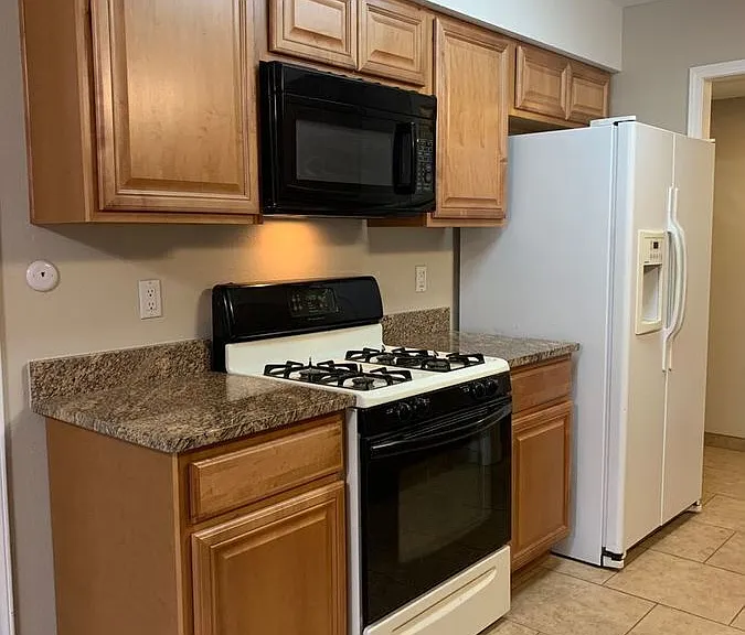812 Oro Real NE — Photo 6
