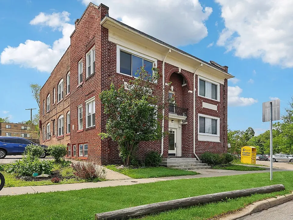 3186 Euclid Heights Blvd #5