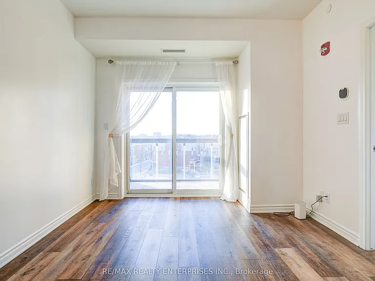 200 Lagerfeld Dr #527 — Photo 14