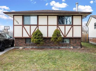 9606 Avery Ln, Windsor, ON N8R2A2