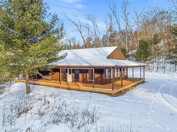 36472 Kern Rd, Nelsonville, OH 45764