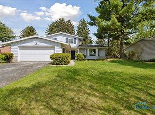 3736 Dewlawn Dr, Toledo, OH 43614