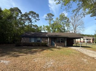 802 Wildwood Dr, Hinesville, GA 31313