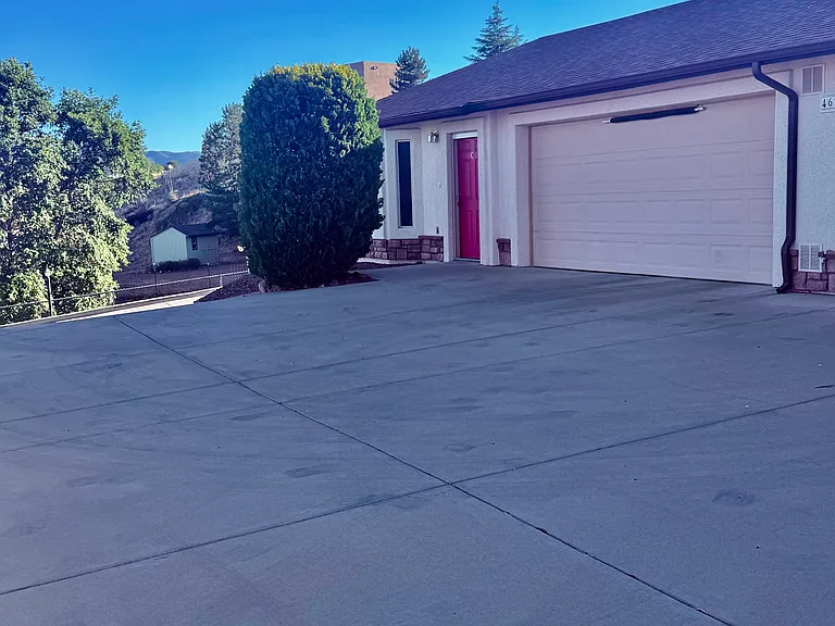 4620 McClintock Cir #C — Photo 3