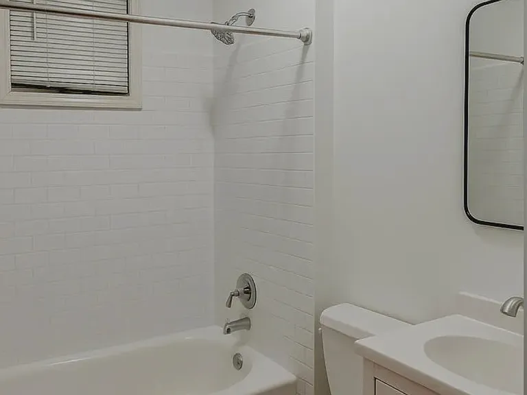 1121 W Drummond Pl #2 — Photo 13