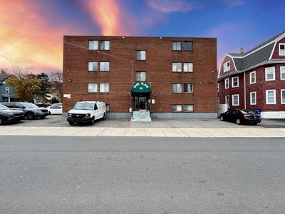 33 Cary Ave APT 11, Chelsea, MA, 02150
