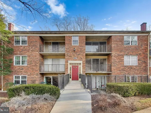 886 College Pkwy APT 304, Rockville, MD 20850