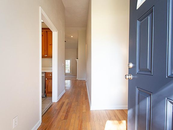 3rd image of 3592 Coyote Creek Dr