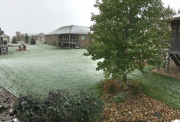 5th image of 8605 S Carver Cir