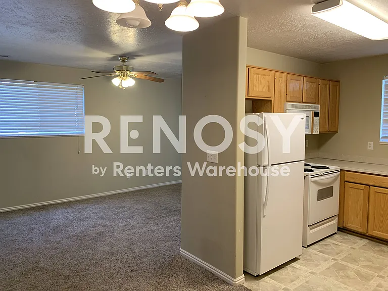2421 N 400 E #C5 — Photo 4