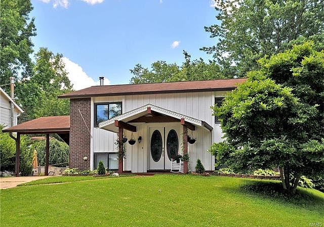 1st image of 12412 Leigh Ln