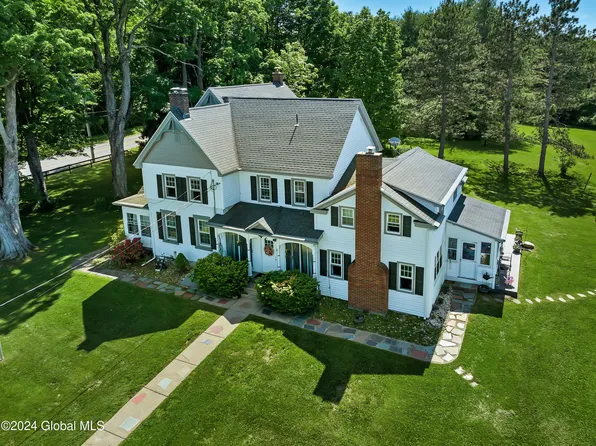 1749 County Hwy 107, Amsterdam, NY 12010