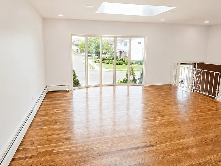 38 Valley Ln E #1 — Photo 2