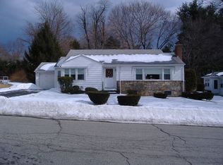 54 Kinnicutt Rd, Worcester, MA 01602