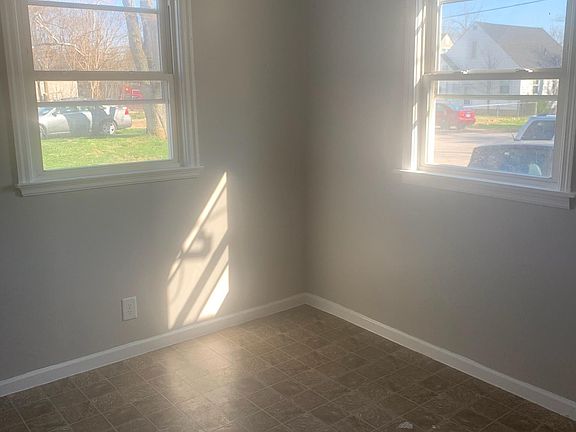 2nd image of 995 E 20th Ave #995