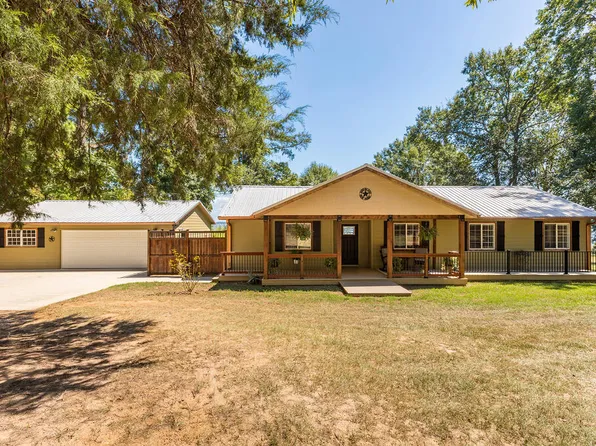 570 County Road 2793, Shelbyville, TX 75973