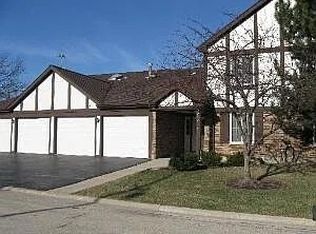 212 Memory Ln Unit 4, Westmont, IL 60559
