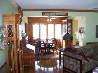 1305 E Joan Dr, Palatine, IL 60074