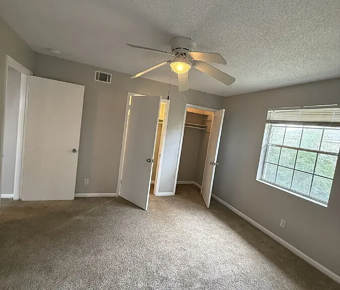 101 Woodhouse Ln #D — Photo 11