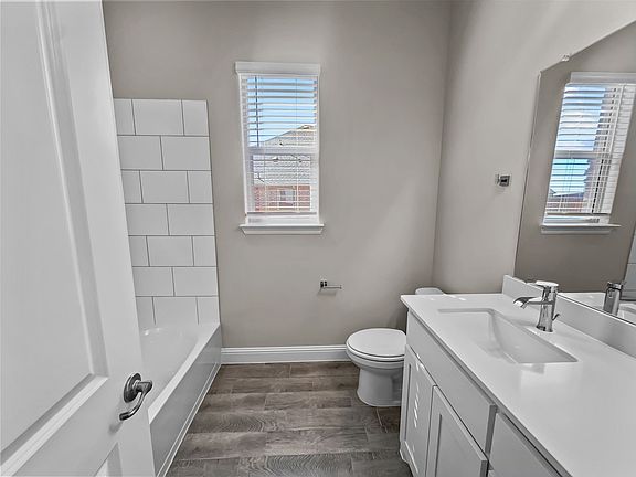 5th image of 5806 Montana Dr