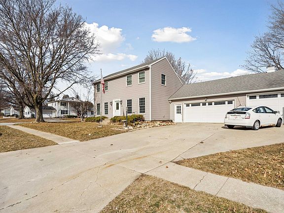2nd image of 1518 Hickory Heights Dr