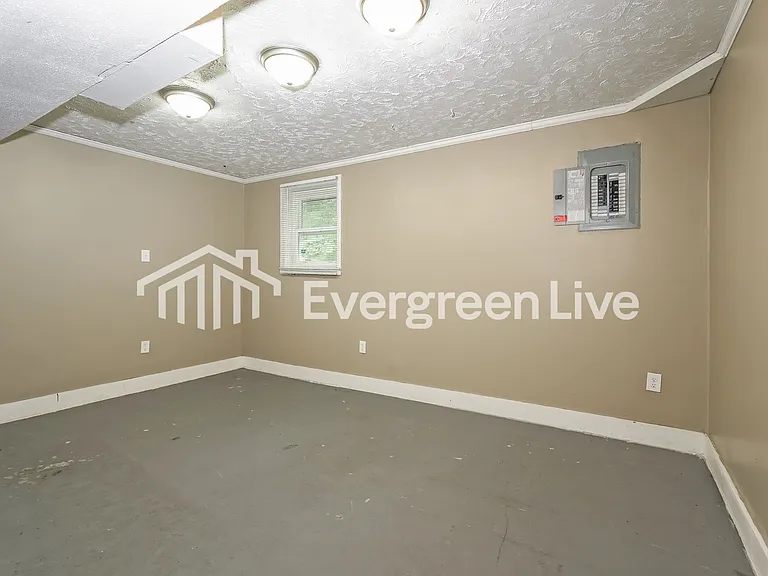 3771 Spaulding Dr — Photo 14