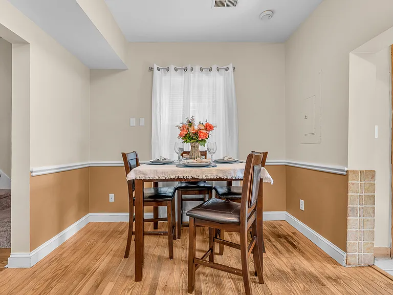 206 Princess Anne St — Photo 49