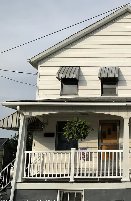 33-35 Slope Street - 35 — Photo 1