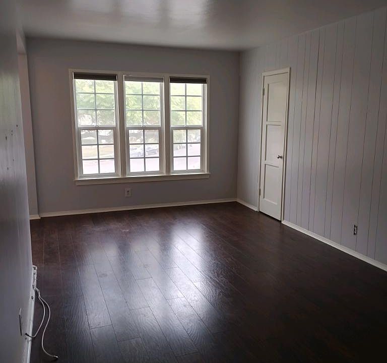 1st image of 4365 Elm Ave #4