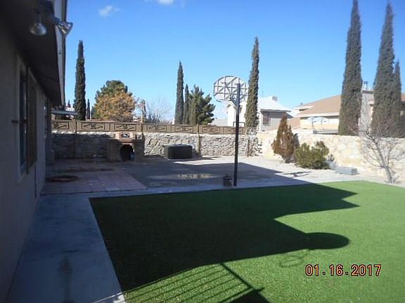 3rd image of 12053 Autumn Gate Dr