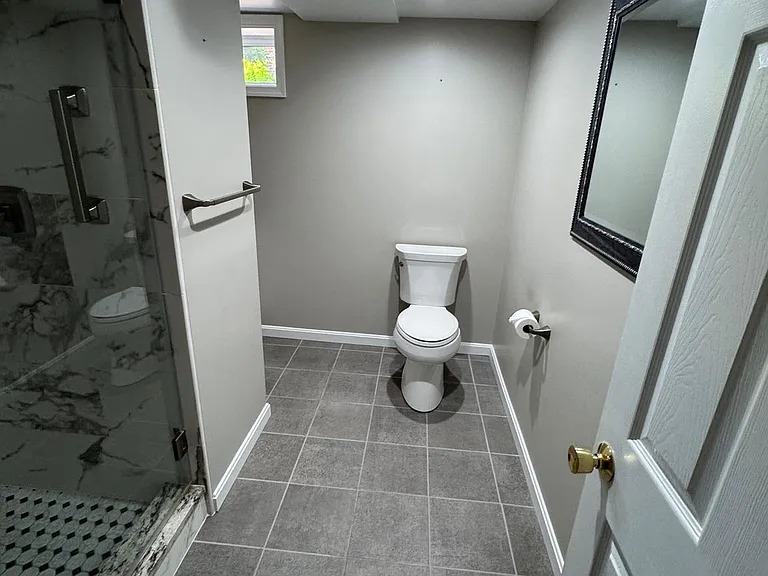 2906 Breezy Ter — Photo 28