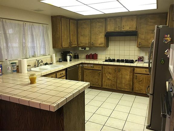 4th image of 6209 Shadywood Dr