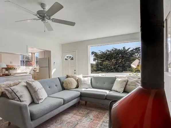 12 Ocean View Ave, Dillon Beach, CA 94929