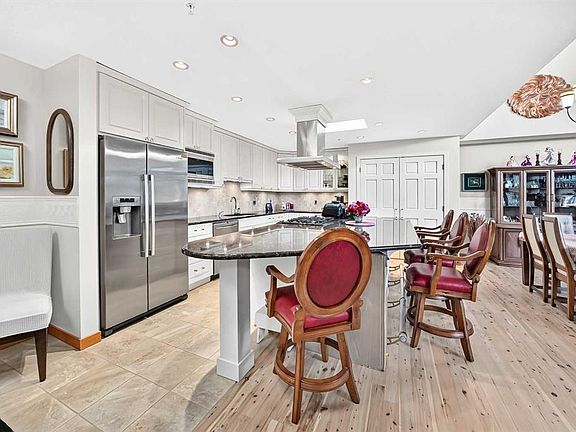 3rd image of 505 W Spring Creek Dr #404